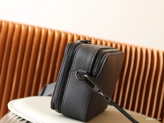WIS Wearable VUITTON Wallet LOUIS Alpha 0827